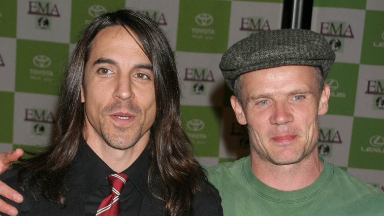 Anthony Kiedis and Flea smiling