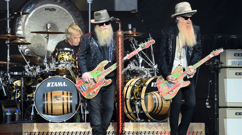 ZZ Top performing