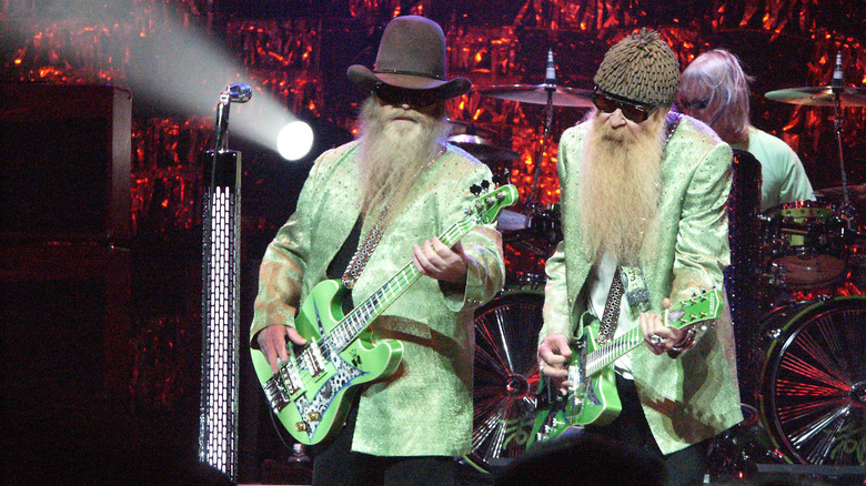 ZZ Top performing