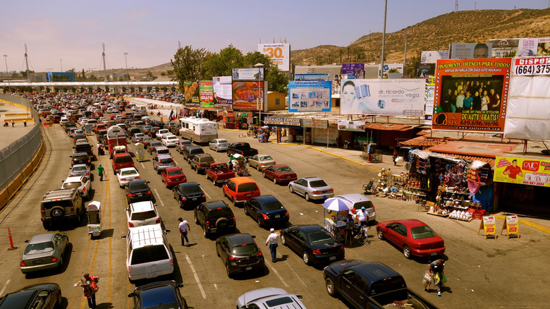 Tijuana border with lined up cars