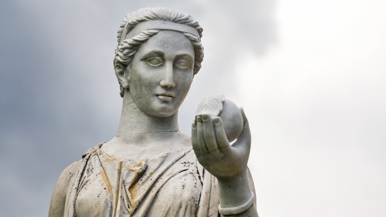 Statue of Hera with fruit