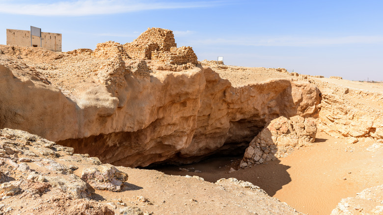 The ruins at Shisr