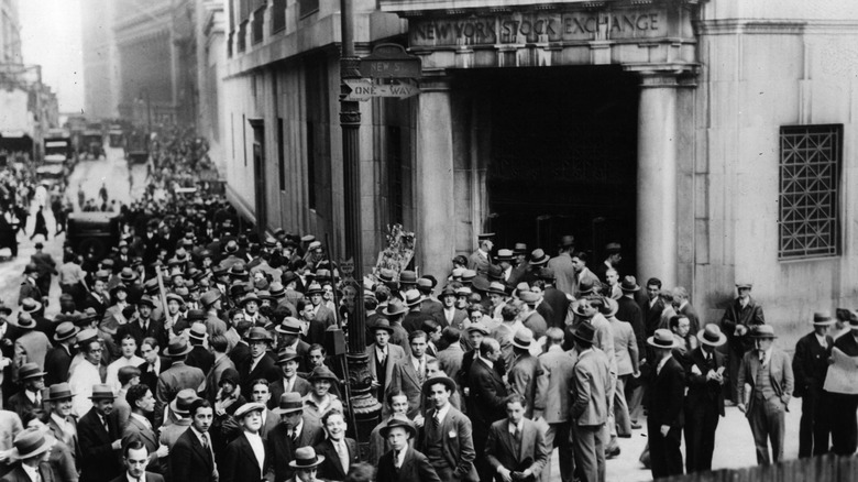 People outside NYSE