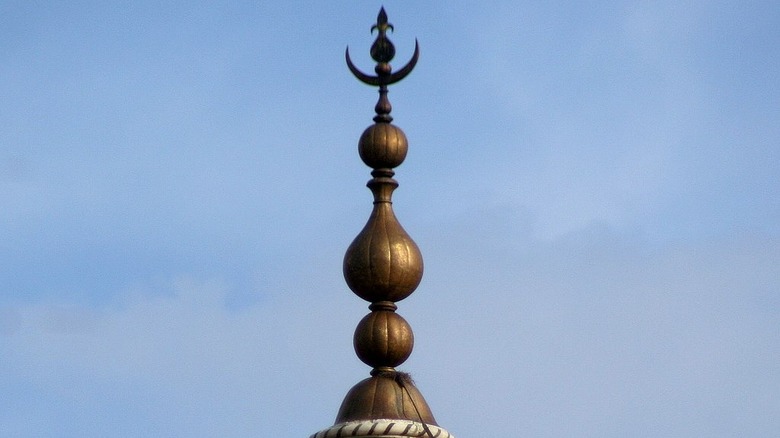 Finial on the dome of the Taj Mahal