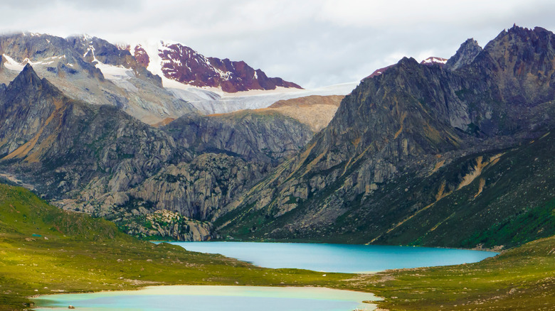 Tibet mountains