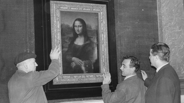 the Mona Lisa in Louvre