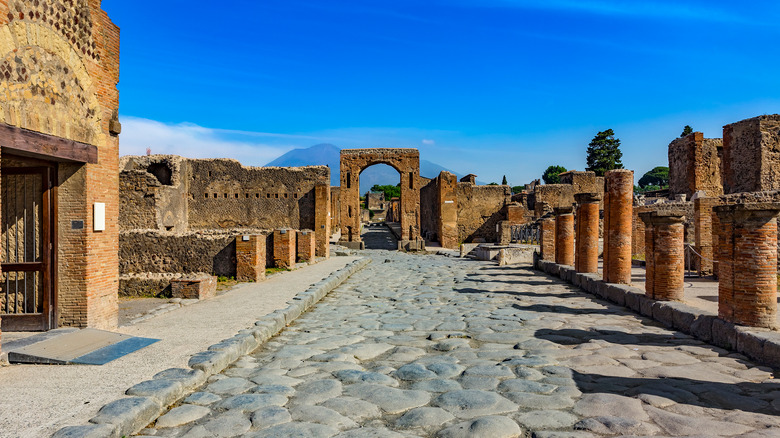 Roman road in Pompeii