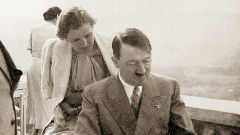 Hitler and Braun looking