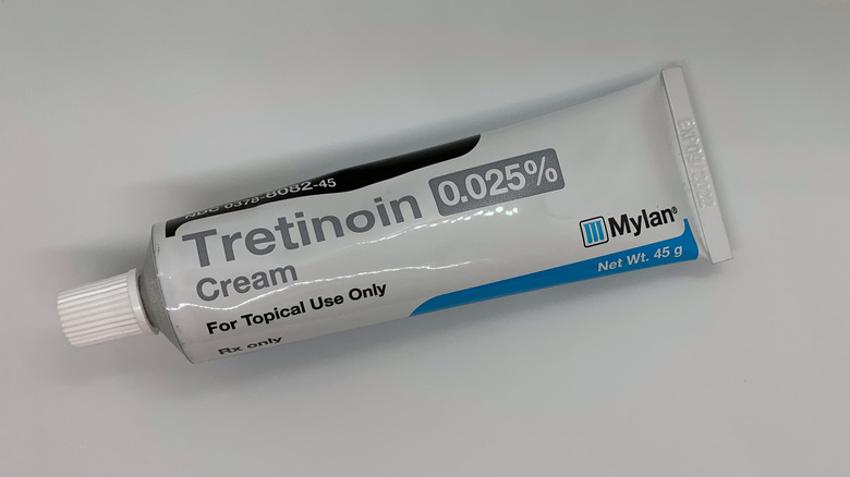 Tretinoin cream treatment for acne