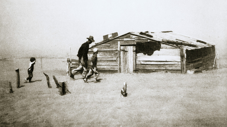 dust bowl family 1930s