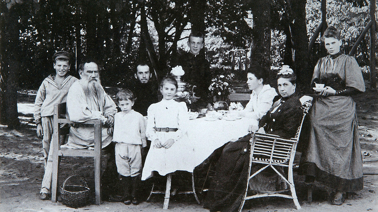 Tolstoy family having a picnic