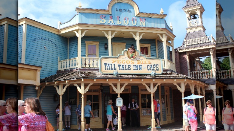 the Mile Long Bar former location, now Pecos Bill's