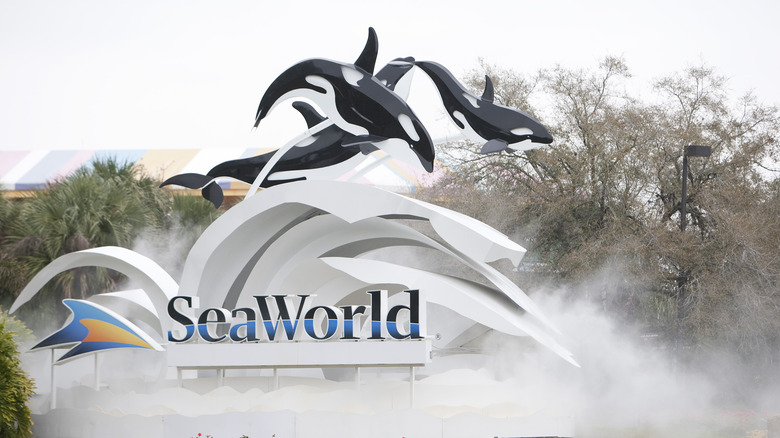 SeaWorld sign in Orlando