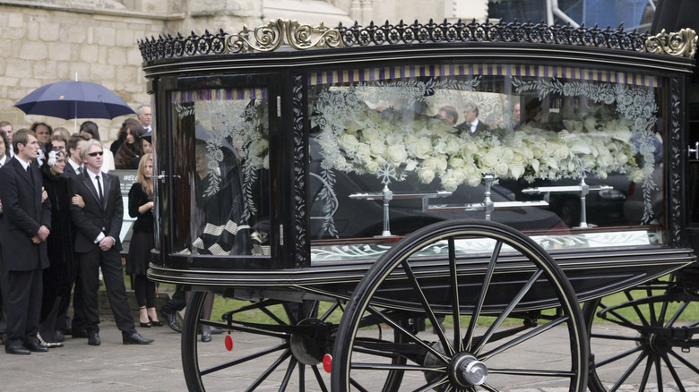 Isabella Blow coffin in hearse