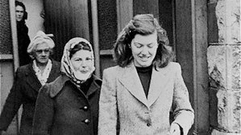 Pauline Parker (l) and Juliet Hulme (r) murder trial, 1954