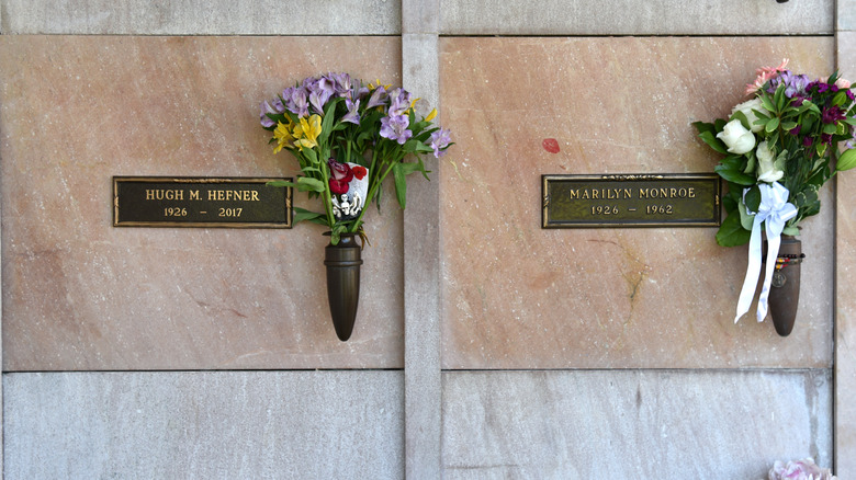 Graves of Marilyn Monroe, Hugh Hefner