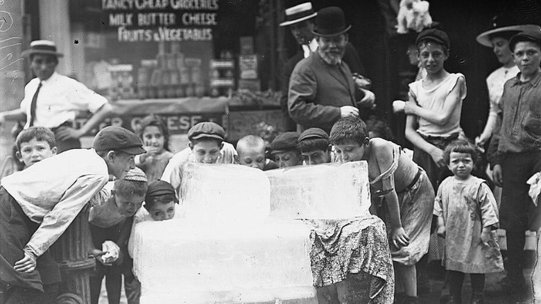 kids licking ice blocks