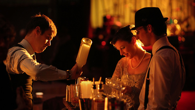 couple ordering drink during prohibition