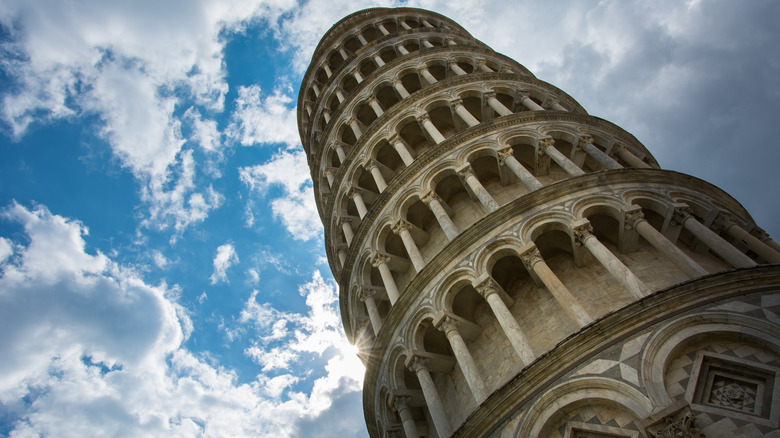 near leaning tower of pisa