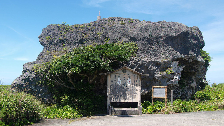 Obi Rock on Shimoji island, Miyakojima