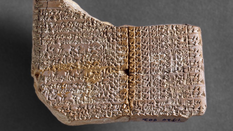 ancient babylonian tablet cuneiform