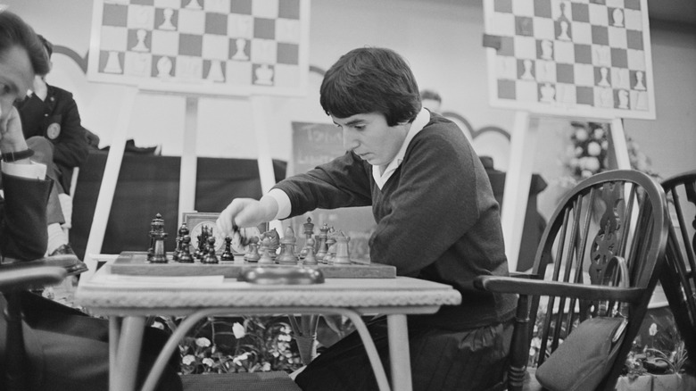 Nona Gaprindashvili at the chess board