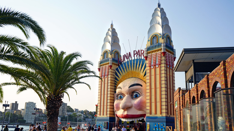 Luna Park entrance