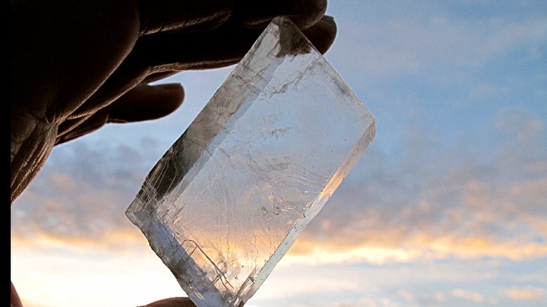 Uunartoq disc, sunstone crystal
