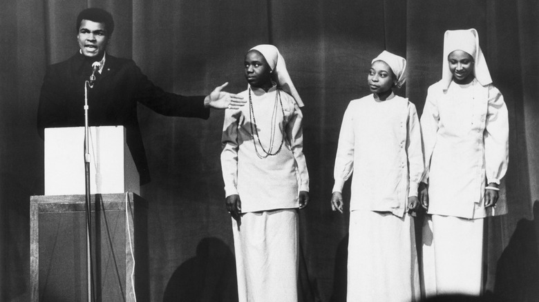 Muhammad Ali addressing Nation of Islam