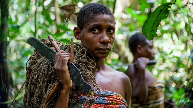 woman holding machete in Central African Republic