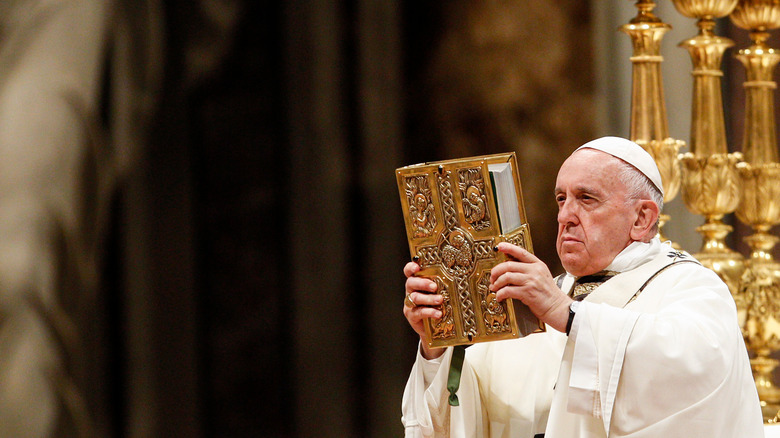 Pope Francis Easter vigil ceremony 