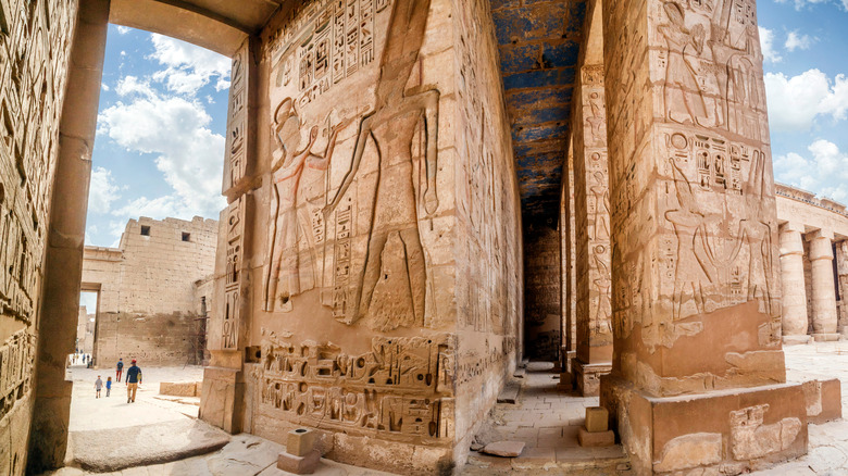 Tourists outside tomb of Pharaoh Ramesses III
