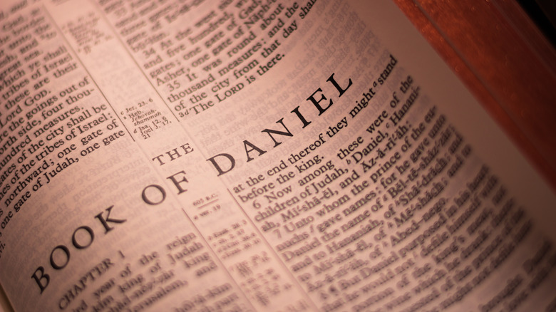 Book of Daniel Old Testament Bible
