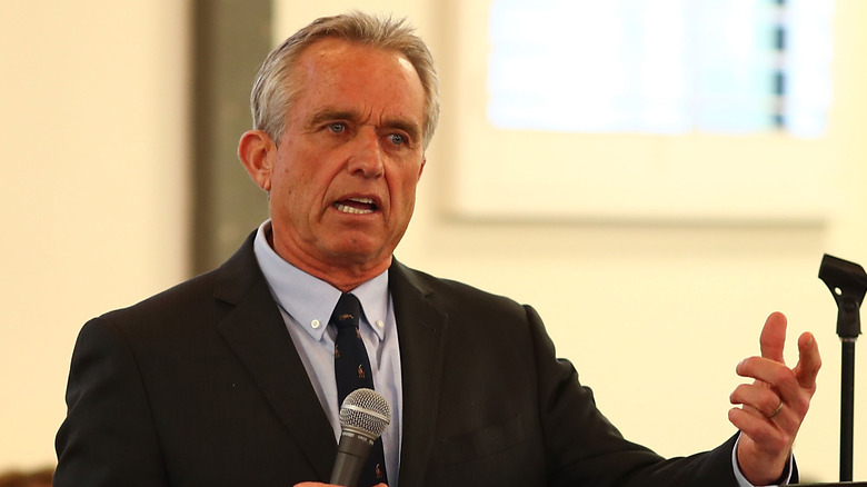 Robert F. Kennedy Jr. making speech