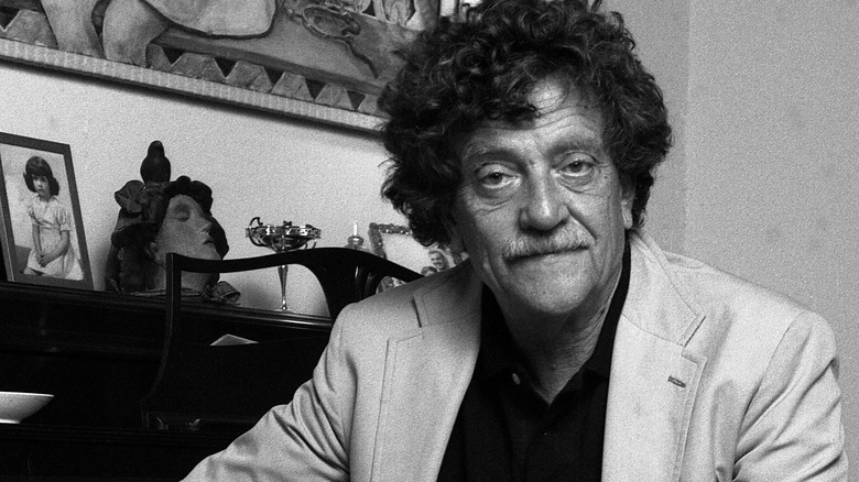 Kurt Vonnegut, Jr. posing for a photo