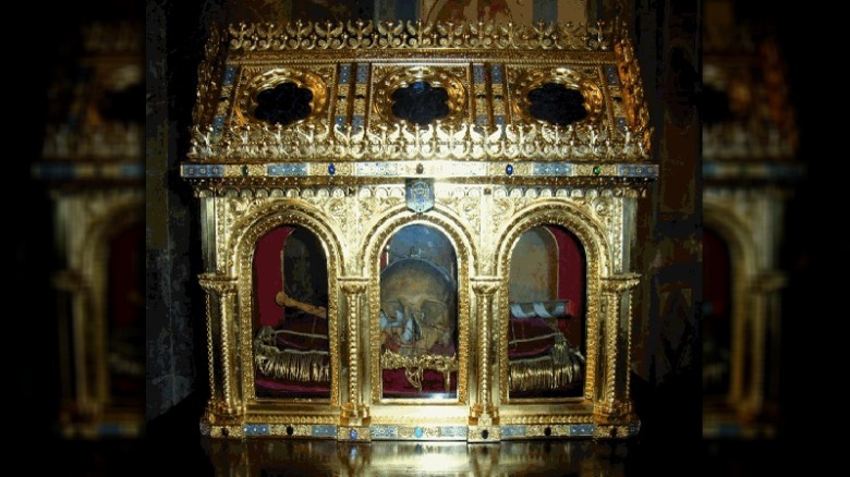 skull of lazarus in marseilles cathedral