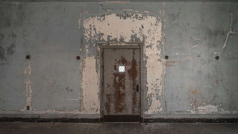 Ellis Island prison