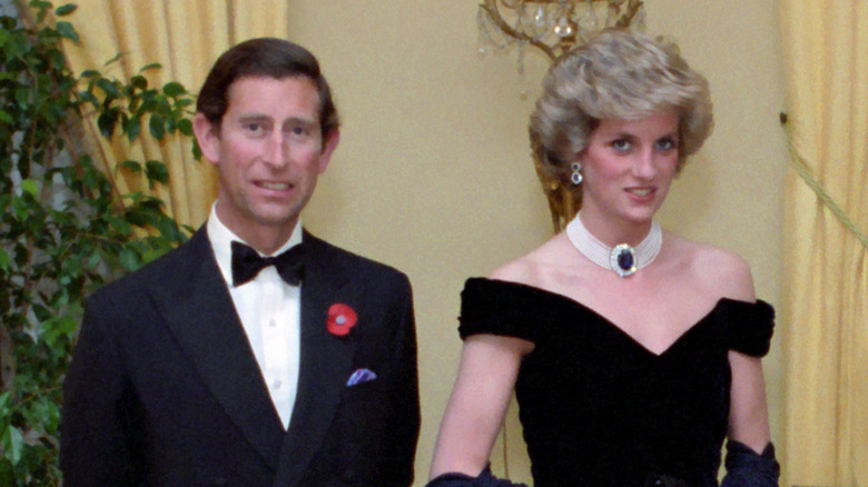 Photo of the Prince and Princess of Wales at a meeting with Nancy Reagan and Ronald Reagan in 1985