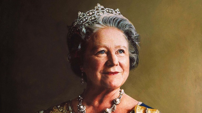 Cropped oil painting by Richard Stone of Queen Elizabeth The Queen Mother