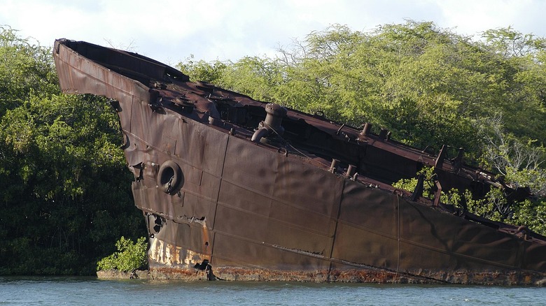 LST-480 after West Loch disaster