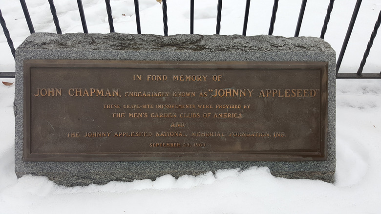 Johnny Appleseed's tombstone