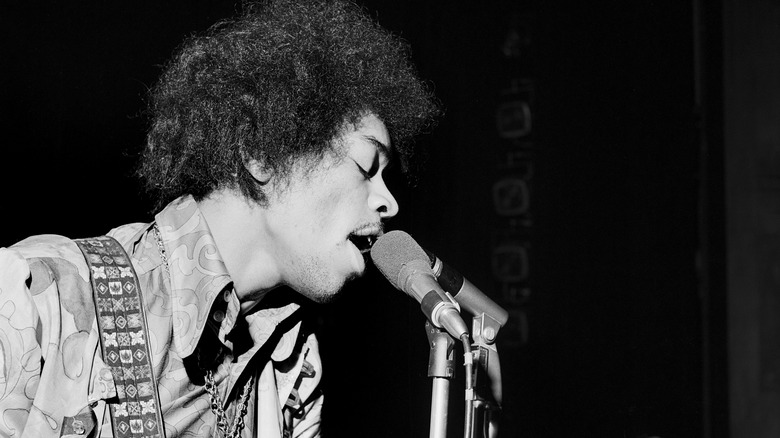 Jimi Hendrix singing