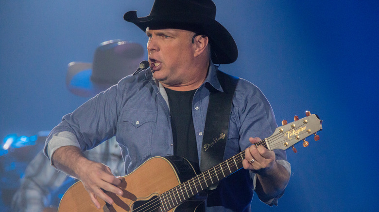 Garth Brooks performing