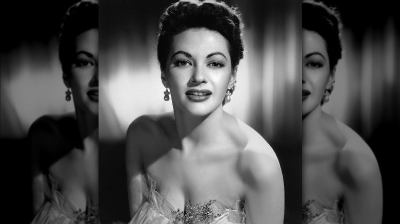 Yvonne De Carlo looking at camera