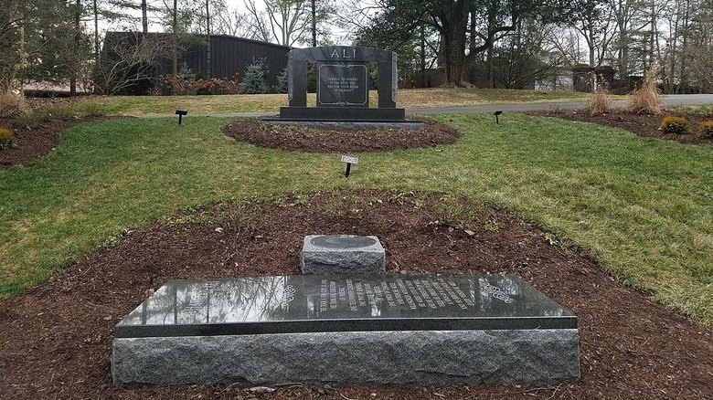 Muhammad Ali's grave