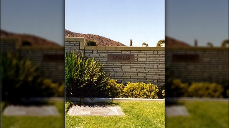 Telly Savalas's grave