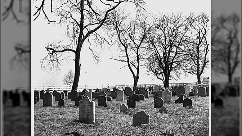 Lancaster County, Pennsylvania. An old Amish cemetery, 19 March 1941