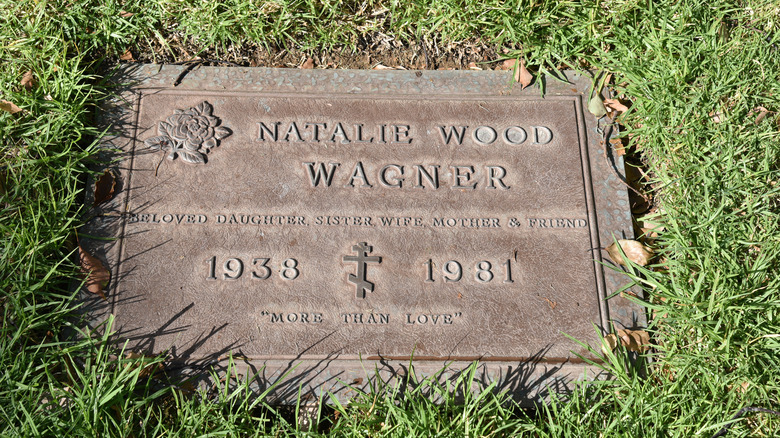 Natalie Wood gravestone